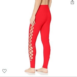 Band new with tags! alo cherry interlace leggings